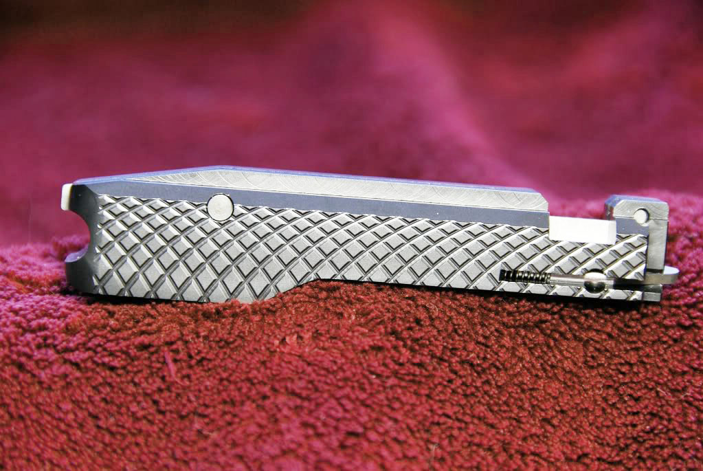 KIDD 10/22 Silver Bolt Scalloped